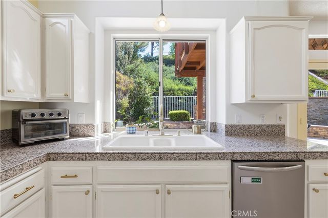 29342 Hidden Oak, Canyon Country, CA 91387