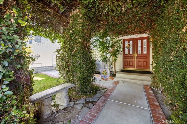 29342 Hidden Oak, Canyon Country, CA 91387