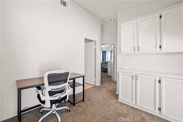 29342 Hidden Oak, Canyon Country, CA 91387