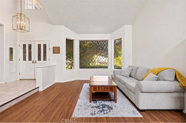 29342 Hidden Oak, Canyon Country, CA 91387