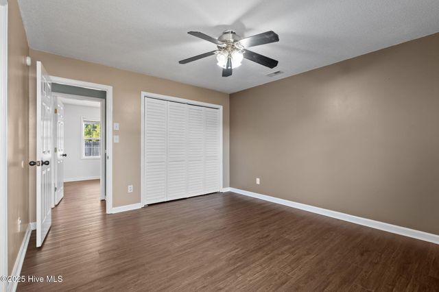 506 Sumrell Way, Hubert, NC 28539