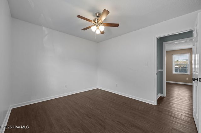 506 Sumrell Way, Hubert, NC 28539