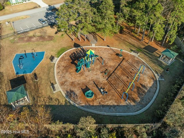 506 Sumrell Way, Hubert, NC 28539