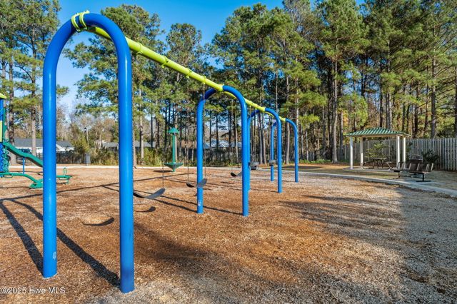 506 Sumrell Way, Hubert, NC 28539