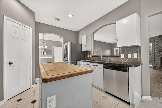 14402 Barker Pelican Court, Cypress, TX 77429