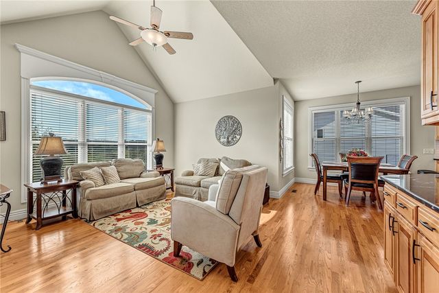 12 Oniell Drive, Bella Vista, AR 72715