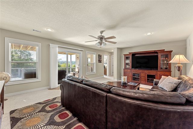 12 Oniell Drive, Bella Vista, AR 72715