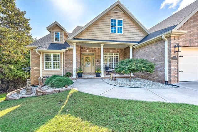 12 Oniell Drive, Bella Vista, AR 72715