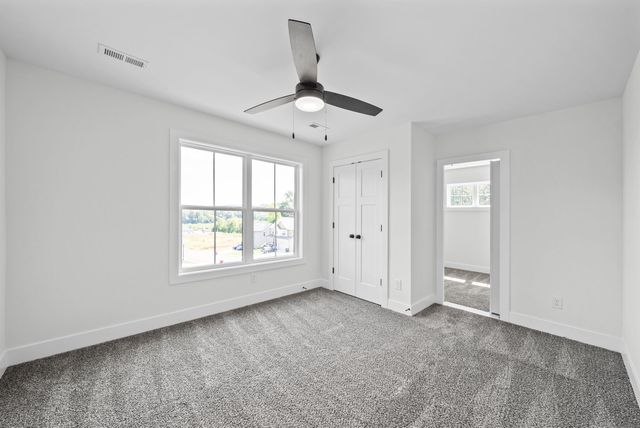 3060 Timberdale Dr, Clarksville, TN 37042