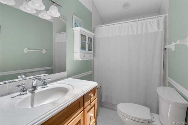 6 Primrose Lane, Huntington, NY 11743