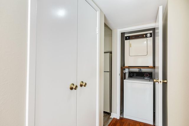 7140 N Holiday Drive, Galveston, TX 77550