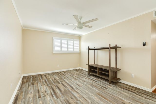 7140 N Holiday Drive, Galveston, TX 77550