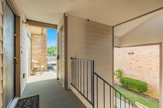 7140 N Holiday Drive, Galveston, TX 77550