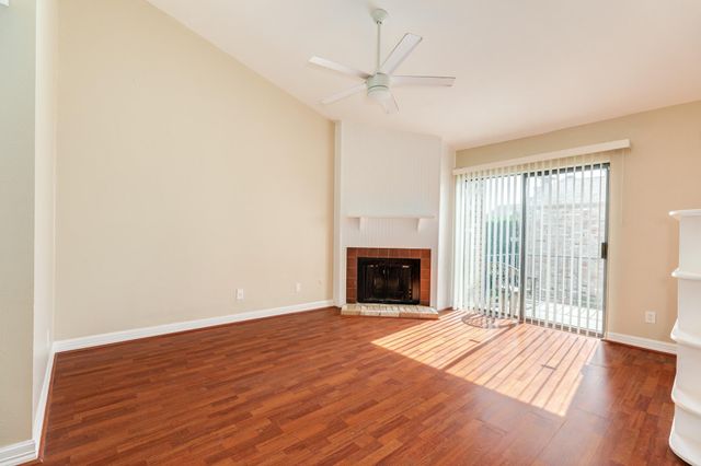 7140 N Holiday Drive, Galveston, TX 77550