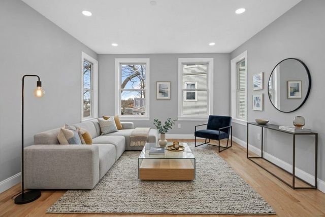 66 Stanley St 2, Boston, MA 02125