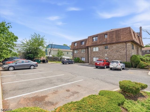 10 Cross St, Belleville Twp., NJ 07109