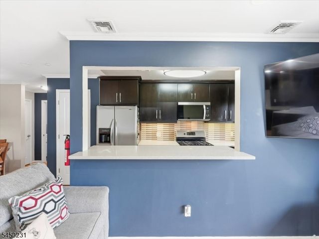 10 Cross St, Belleville Twp., NJ 07109