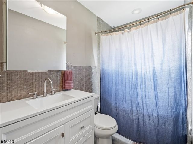 10 Cross St, Belleville Twp., NJ 07109