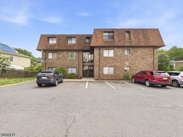 10 Cross St, Belleville Twp., NJ 07109