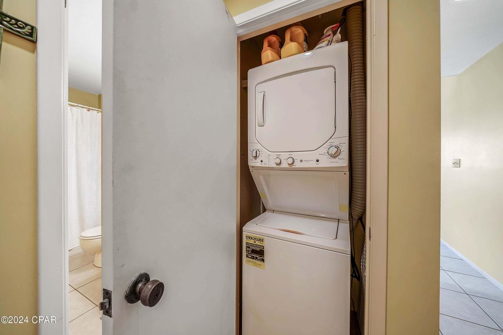 Image 10 of property listing at 17614 Front Beach Road 17E, Panama City Beach, FL 32413