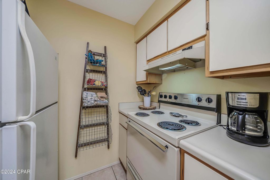 Image 15 of property listing at 17614 Front Beach Road 17E, Panama City Beach, FL 32413