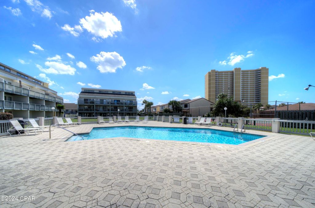 Image 34 of property listing at 17614 Front Beach Road 17E, Panama City Beach, FL 32413