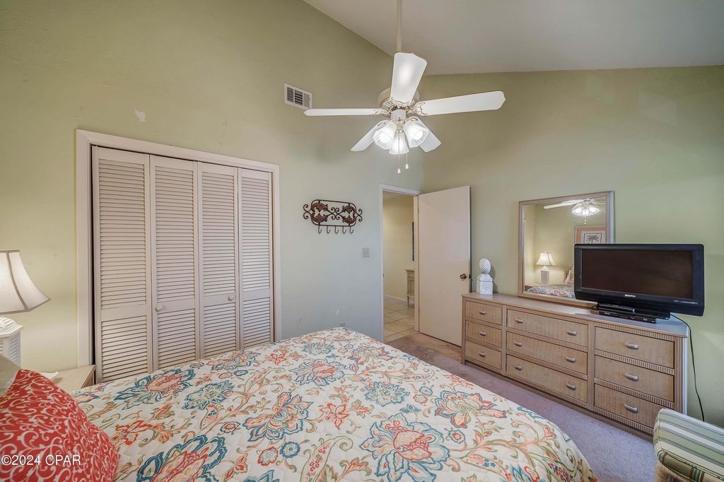Image 7 of property listing at 17614 Front Beach Road 17E, Panama City Beach, FL 32413