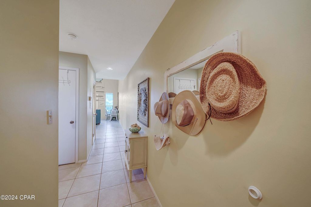 Image 8 of property listing at 17614 Front Beach Road 17E, Panama City Beach, FL 32413