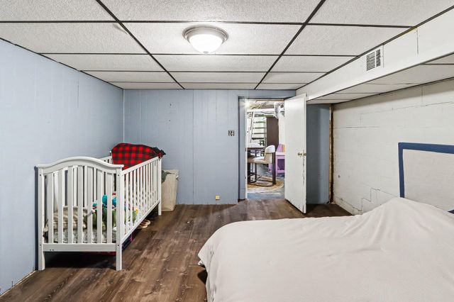 330 N Riverview Drive, Kalamazoo, MI 49004