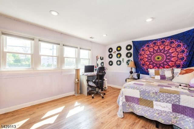 13 W Parkway, Pequannock Twp., NJ 07440
