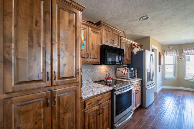 3778 N Boonville Avenue, Springfield, MO 65803