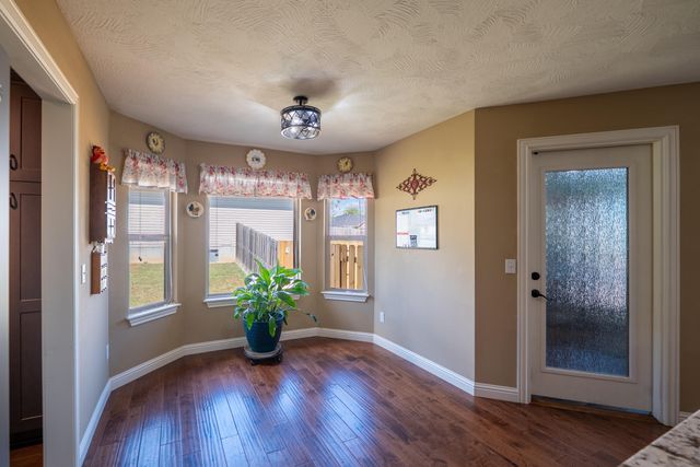 3778 N Boonville Avenue, Springfield, MO 65803