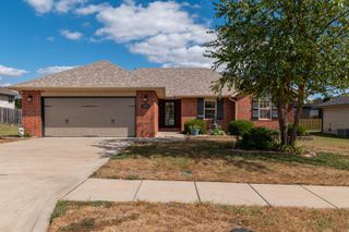 3778 N Boonville Avenue, Springfield, MO 65803