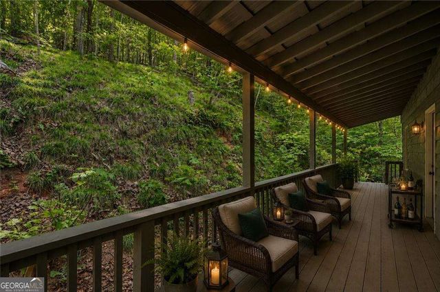 202 Buckskull Court, Jasper, GA 30143