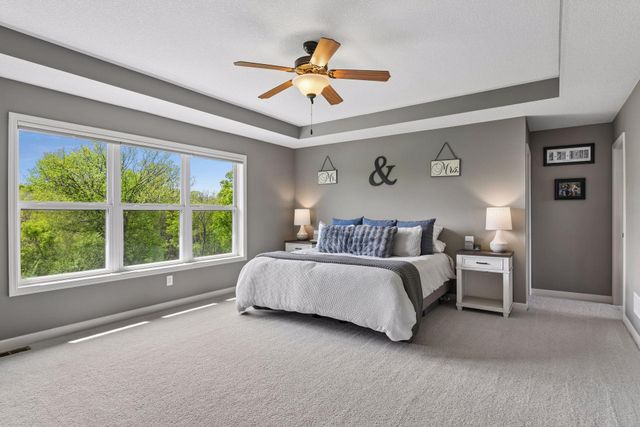 1531 Camden Ridge Drive, Chanhassen, MN 55317