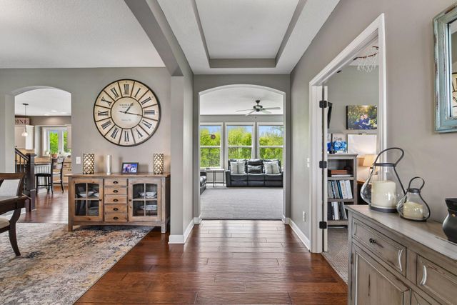 1531 Camden Ridge Drive, Chanhassen, MN 55317