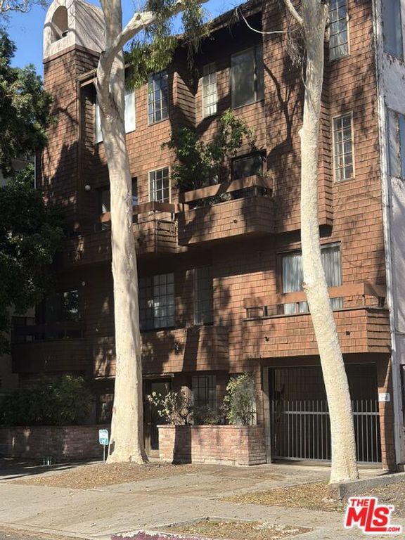 12815 Caswell Avenue 105, Los Angeles, CA 90066 — photo 2