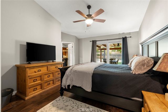25526 NewCastle Court, Saugus, CA 91350