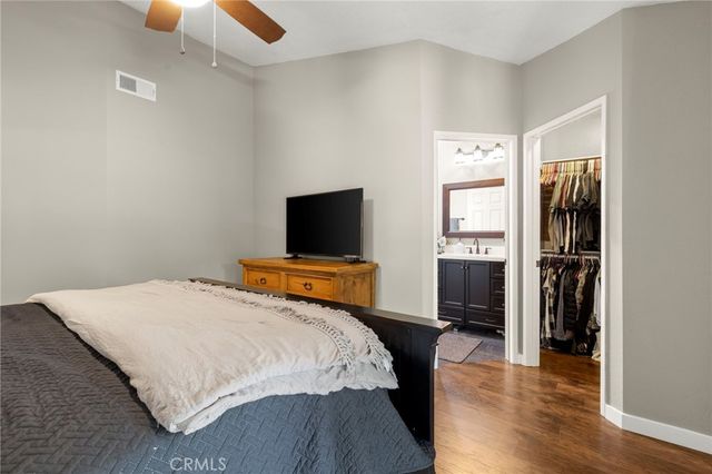 25526 NewCastle Court, Saugus, CA 91350