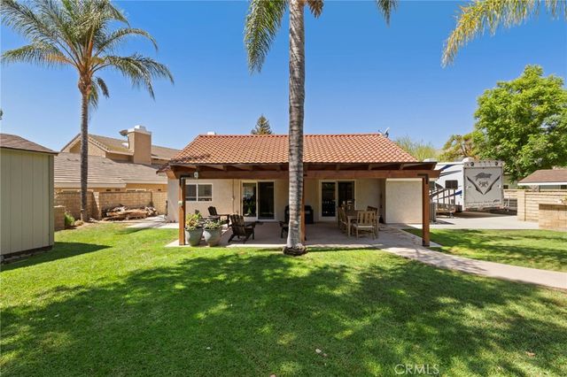 25526 NewCastle Court, Saugus, CA 91350