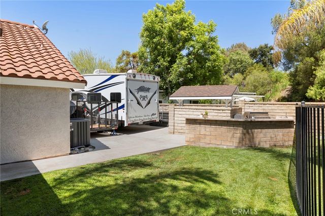 25526 NewCastle Court, Saugus, CA 91350