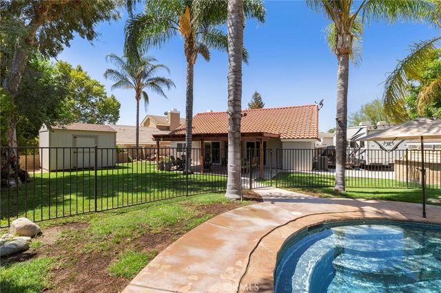 25526 NewCastle Court, Saugus, CA 91350