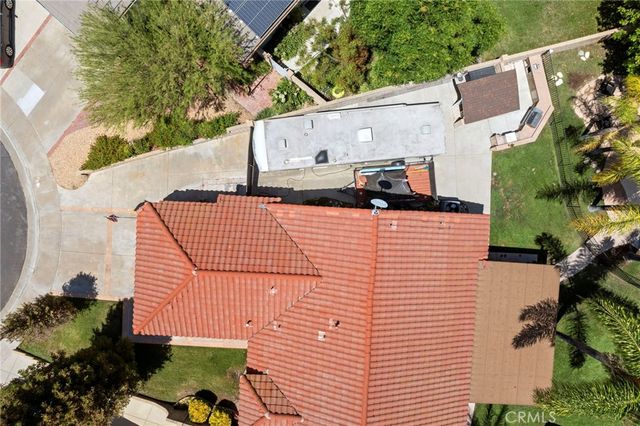 25526 NewCastle Court, Saugus, CA 91350