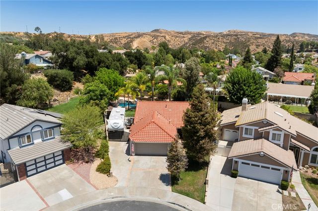 25526 NewCastle Court, Saugus, CA 91350