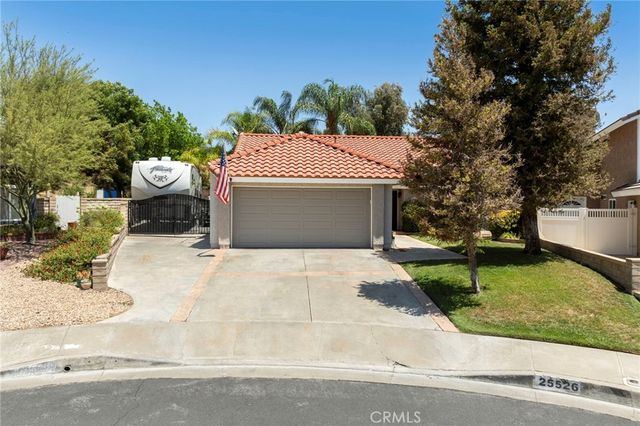 25526 NewCastle Court, Saugus, CA 91350