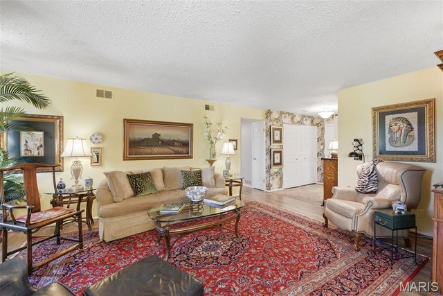 14443 Bantry Lane 16, Chesterfield, MO 63017