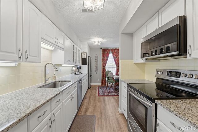 14443 Bantry Lane 16, Chesterfield, MO 63017