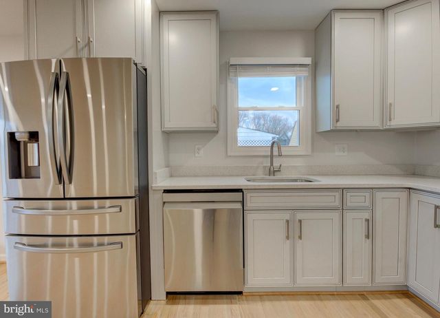 336 LINCOLN AVE, Rockville, MD 20850