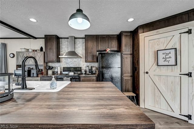 1166 Lafayette Road G17, Medina, OH 44256