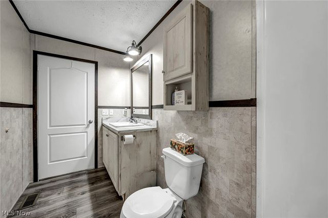 1166 Lafayette Road G17, Medina, OH 44256